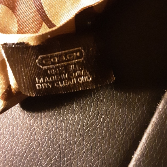 COACH TAN AND BROWN CLASSIC PURSE SCARF - Picture 3 of 3
